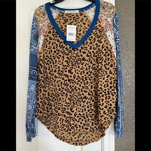 Brand New Adorable FREE PEOPLE Top LG $78